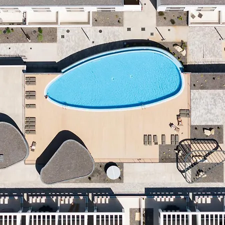 Home2book Cozy & Modern Apt, Pool & Terrace